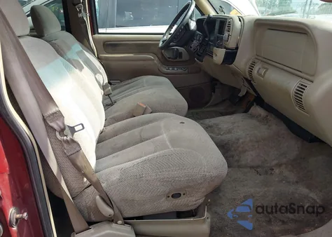 1999 Chevrolet Suburban 1500 Lt z USA, uszkodzony, nr VIN 1GNFK16R1XJ302411